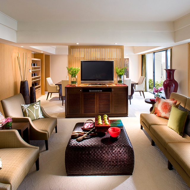 SingapoRediscovers - Mandarin Suite