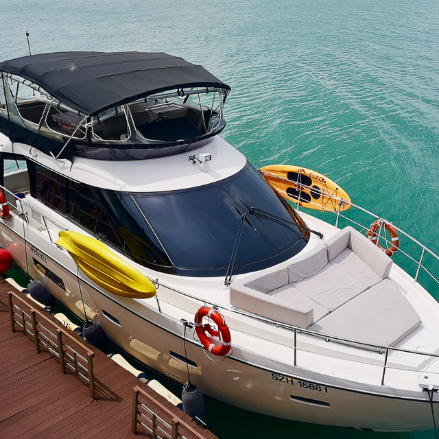 Yacht Tour - Best Value Premium Yacht (Sealine F42)